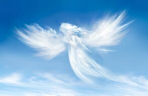 Фотообои Ангел в облаках